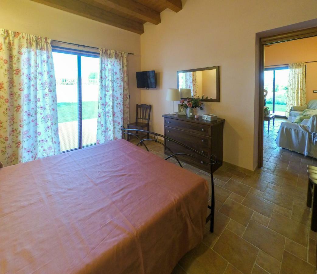 Villa Le Perle Azzurre Fontane Bianche Exterior foto